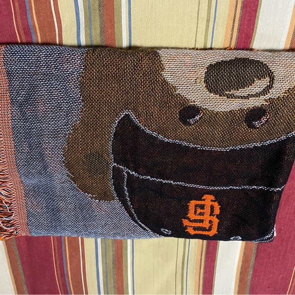 San Francisco Giants Bear Throw Blanket - Orange - Picture 7 of 9